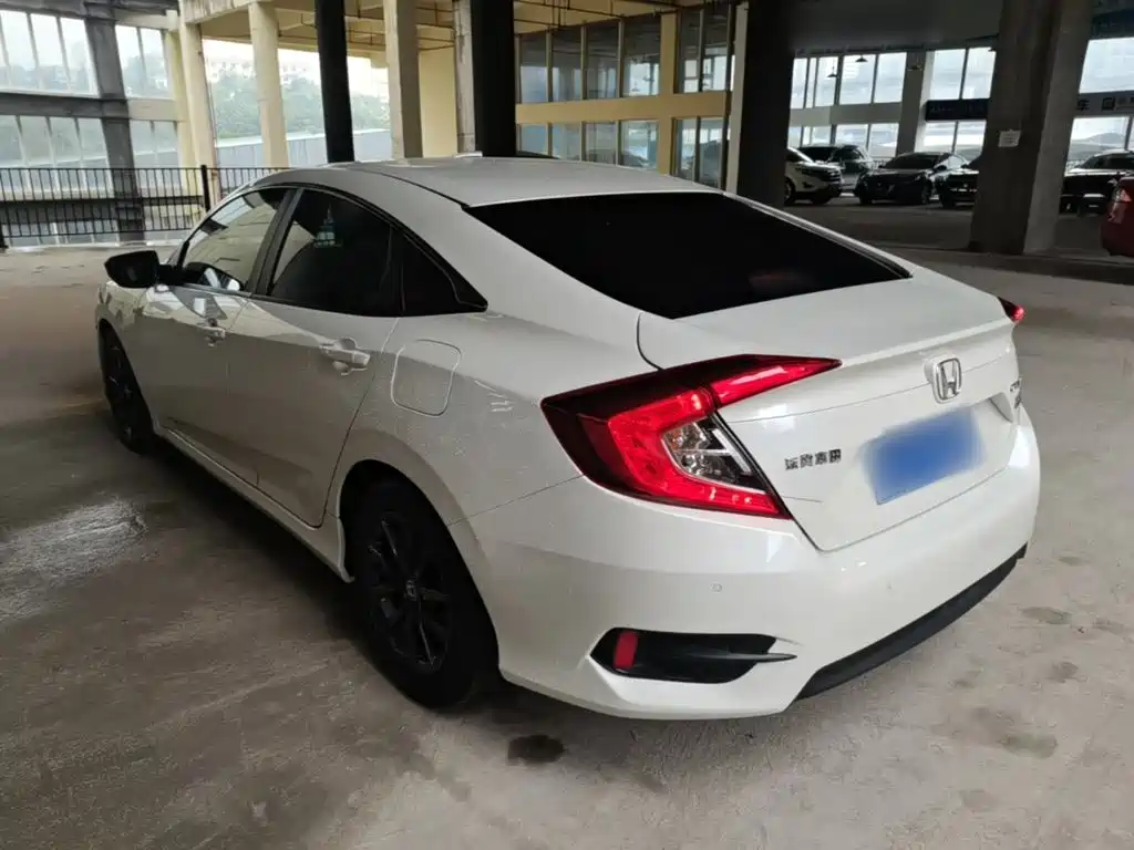 Honda Civic — фото 5