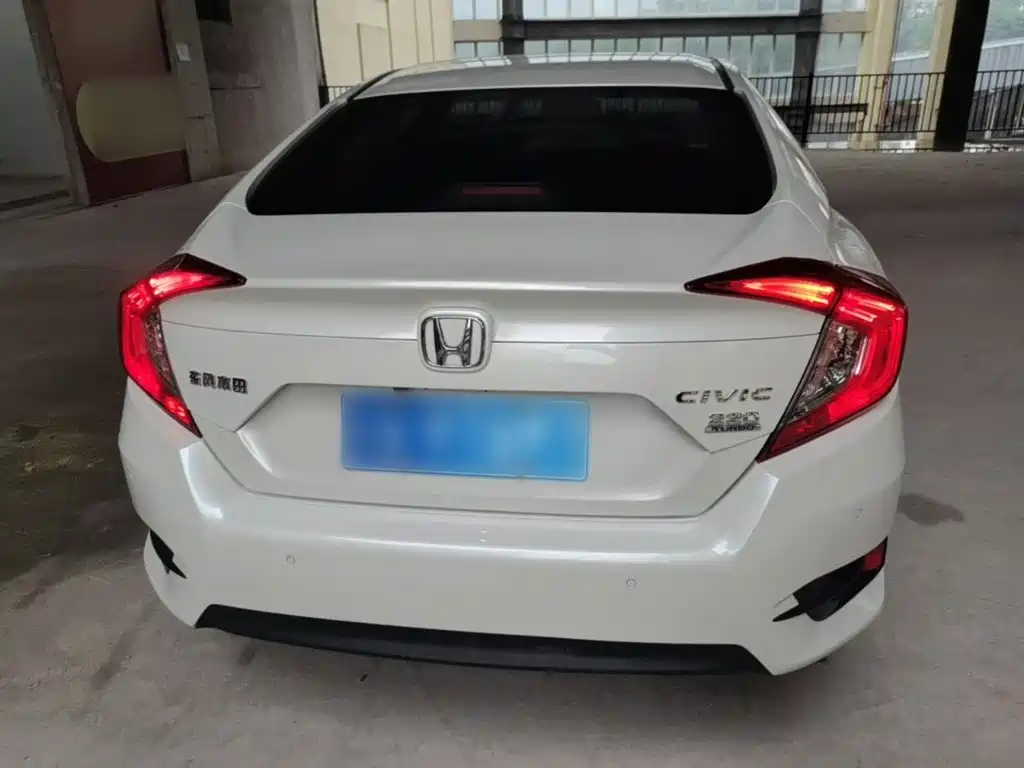 Honda Civic — фото 6