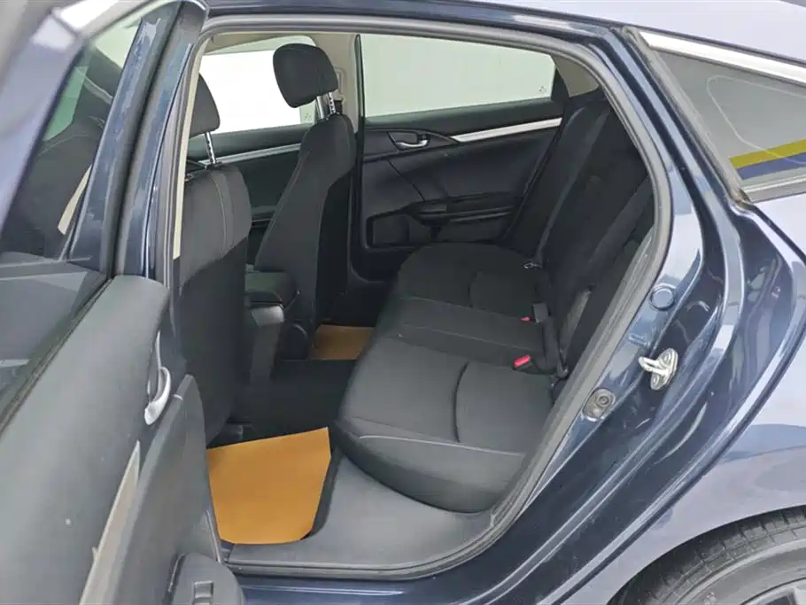 Honda Civic — фото 11