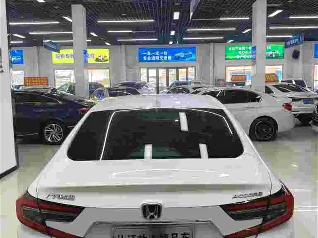Honda Accord — фото 5