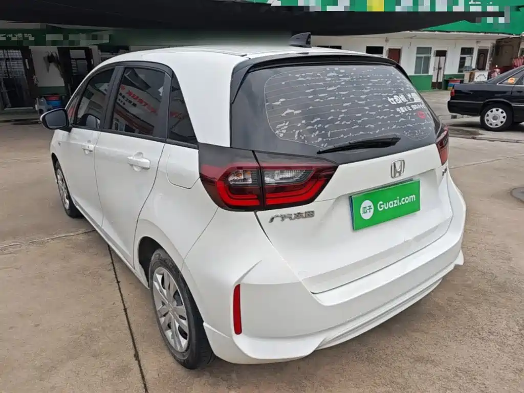 Honda Fit — фото 5