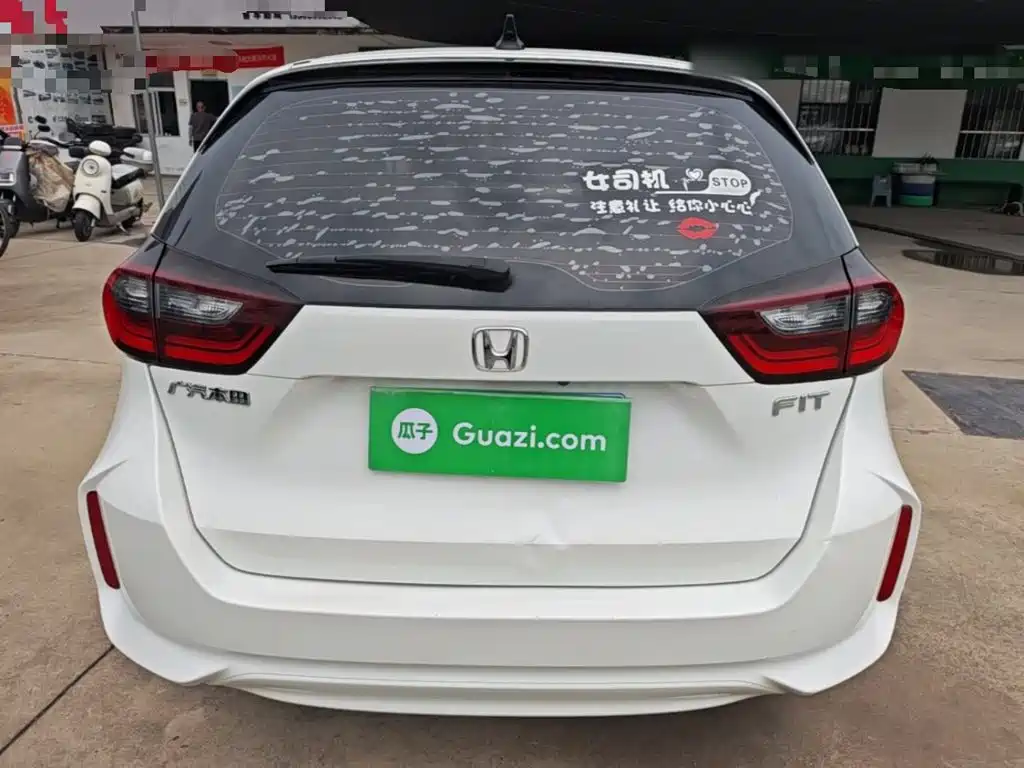 Honda Fit — фото 6