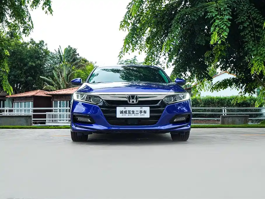 Honda Accord — фото 2