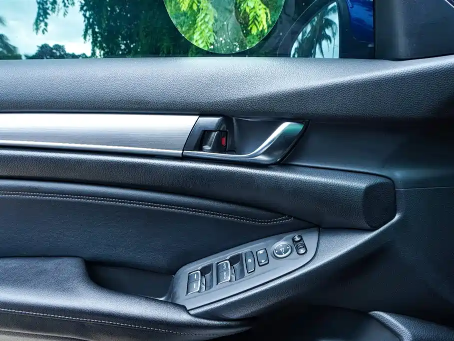 Honda Accord — фото 14