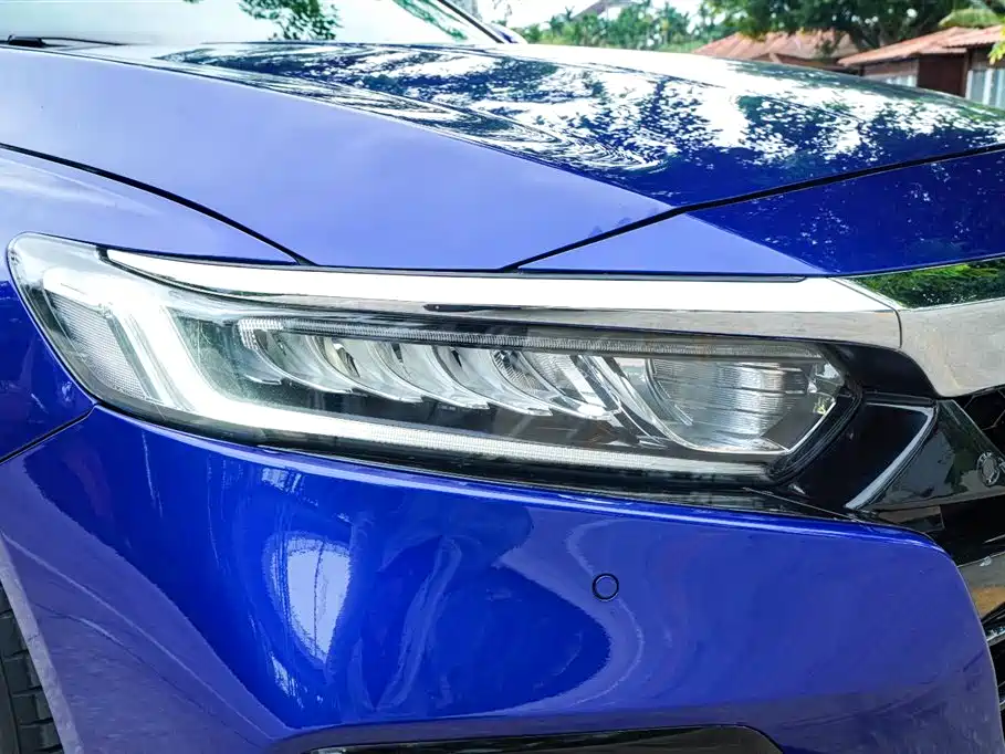 Honda Accord — фото 20