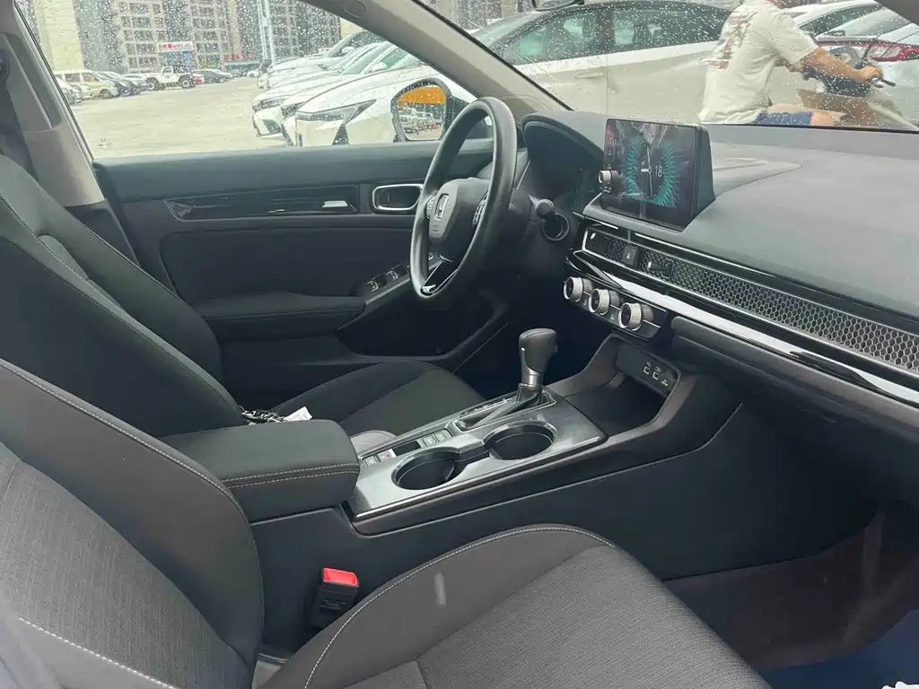 Honda Civic — фото 11
