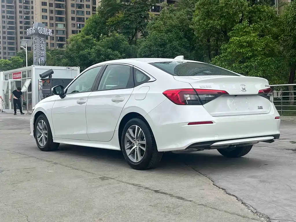 Honda Civic — фото 9