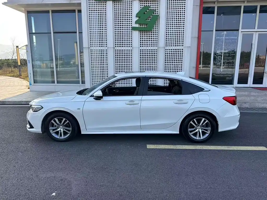 Honda Civic — фото 8
