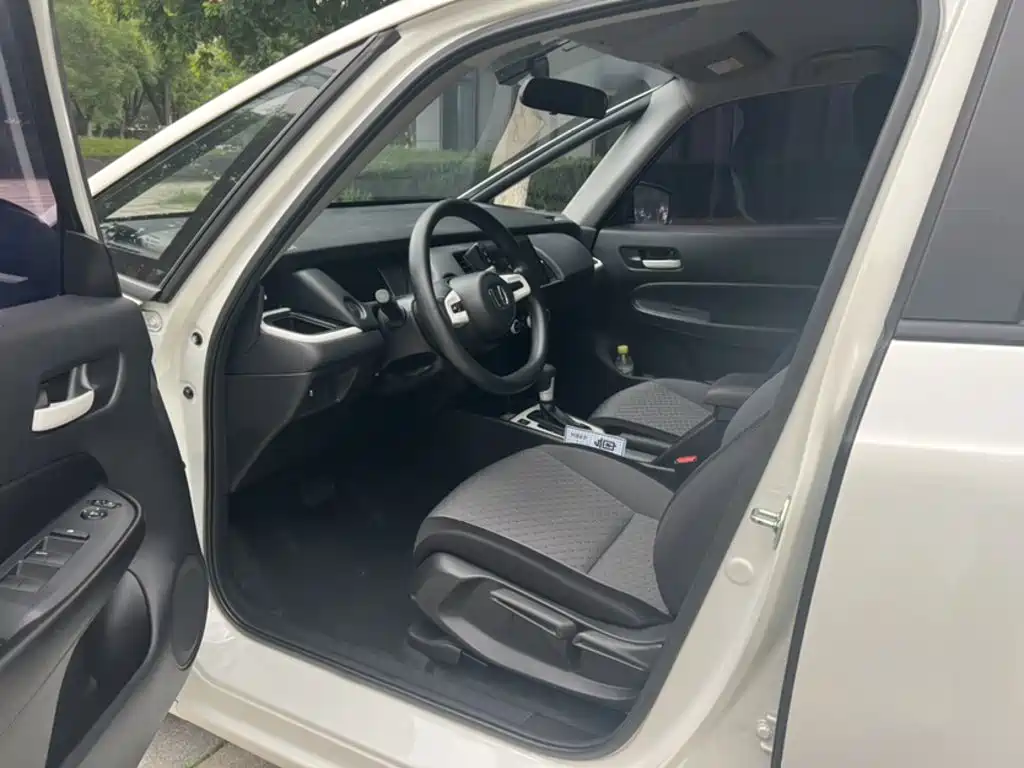 Honda Fit — фото 4