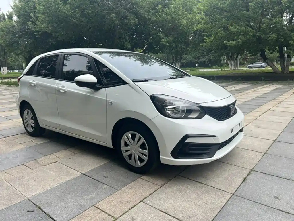 Honda Fit — фото 7