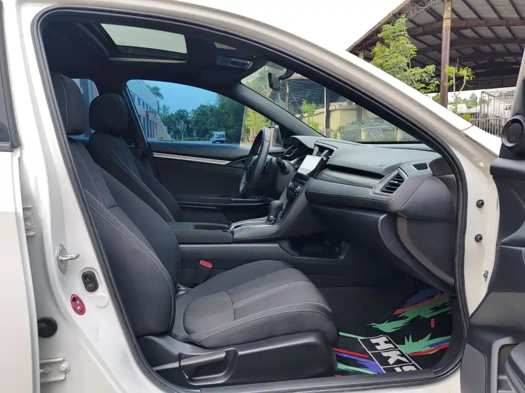 Honda Civic — фото 11
