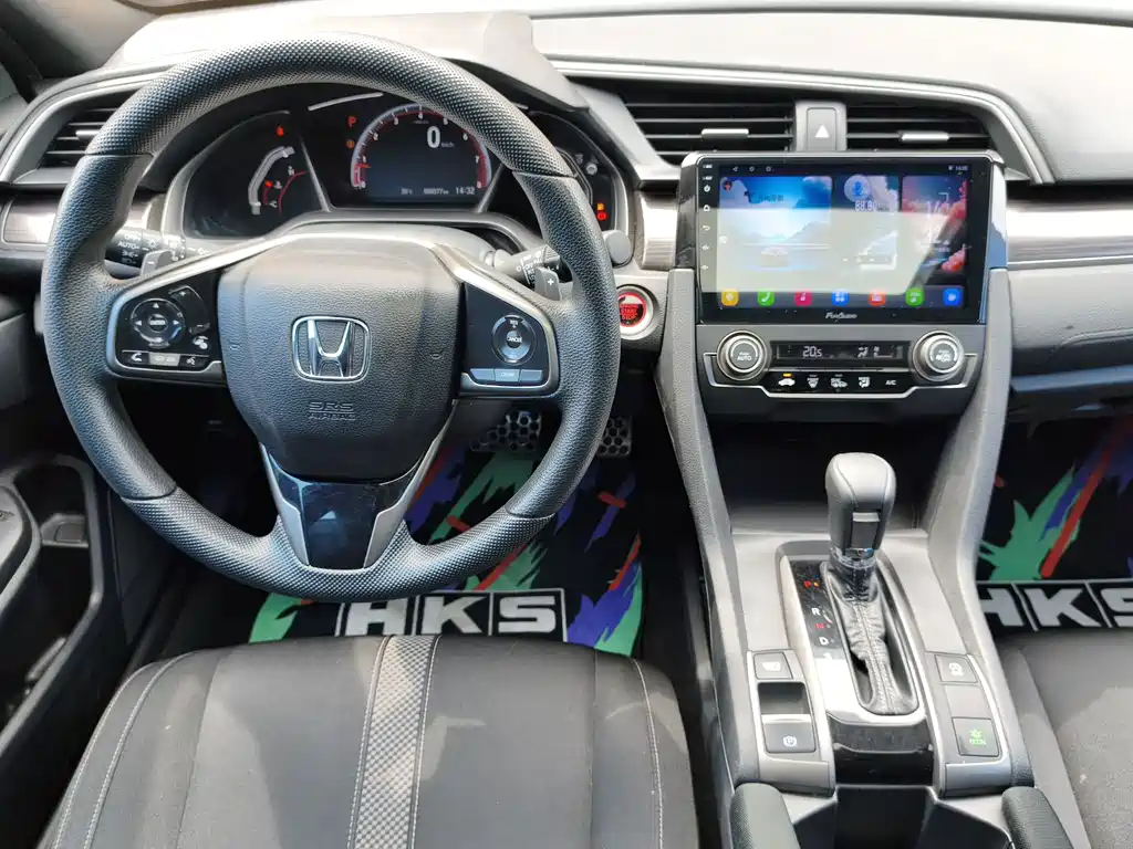 Honda Civic — фото 15