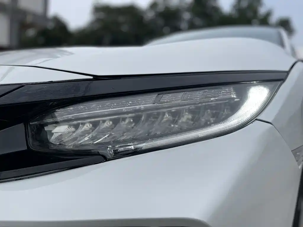 Honda Civic — фото 17