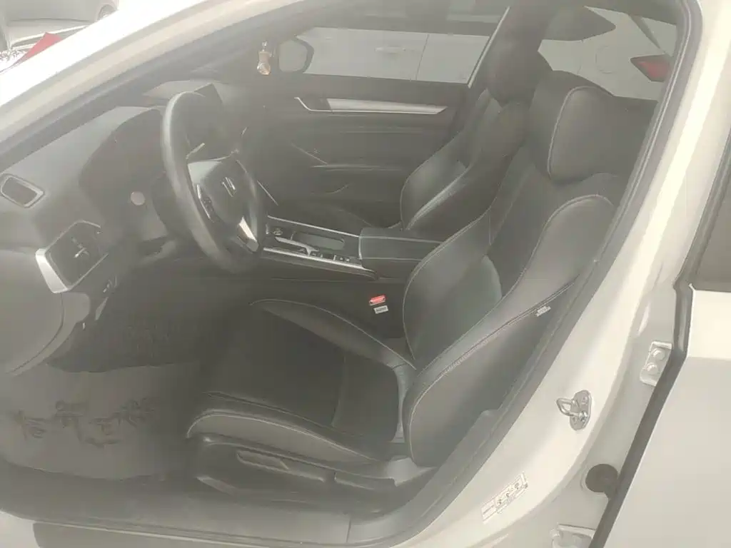 Honda Inspire — фото 15