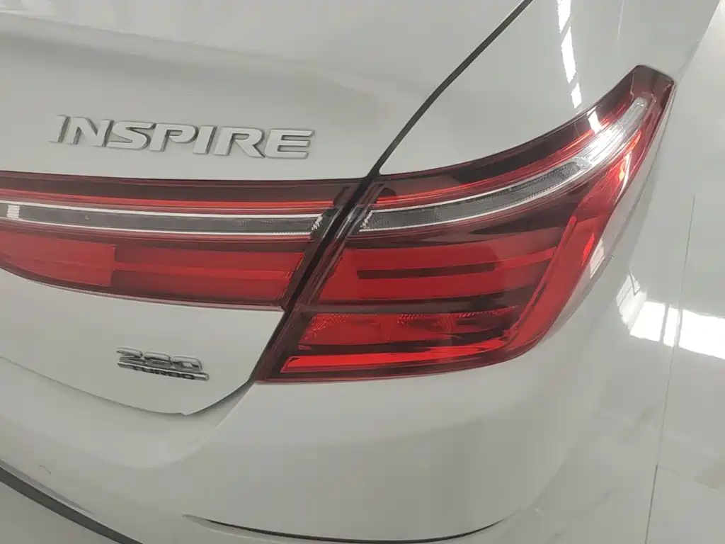 Honda Inspire — фото 8