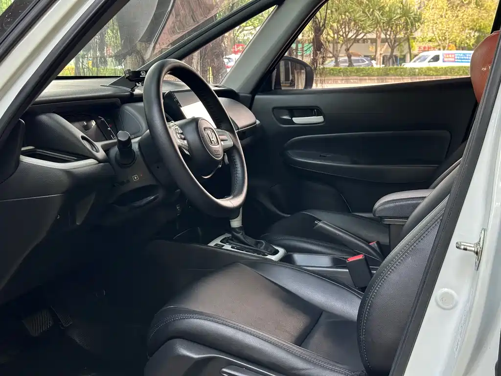 Honda Fit — фото 7