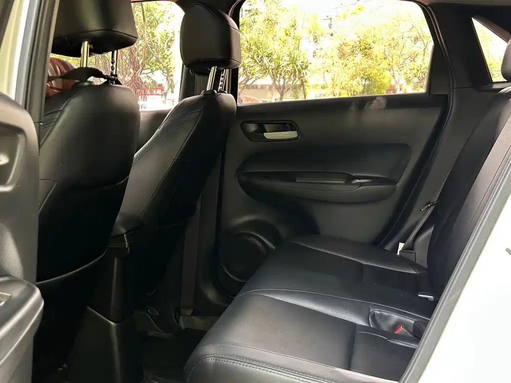 Honda Fit — фото 9