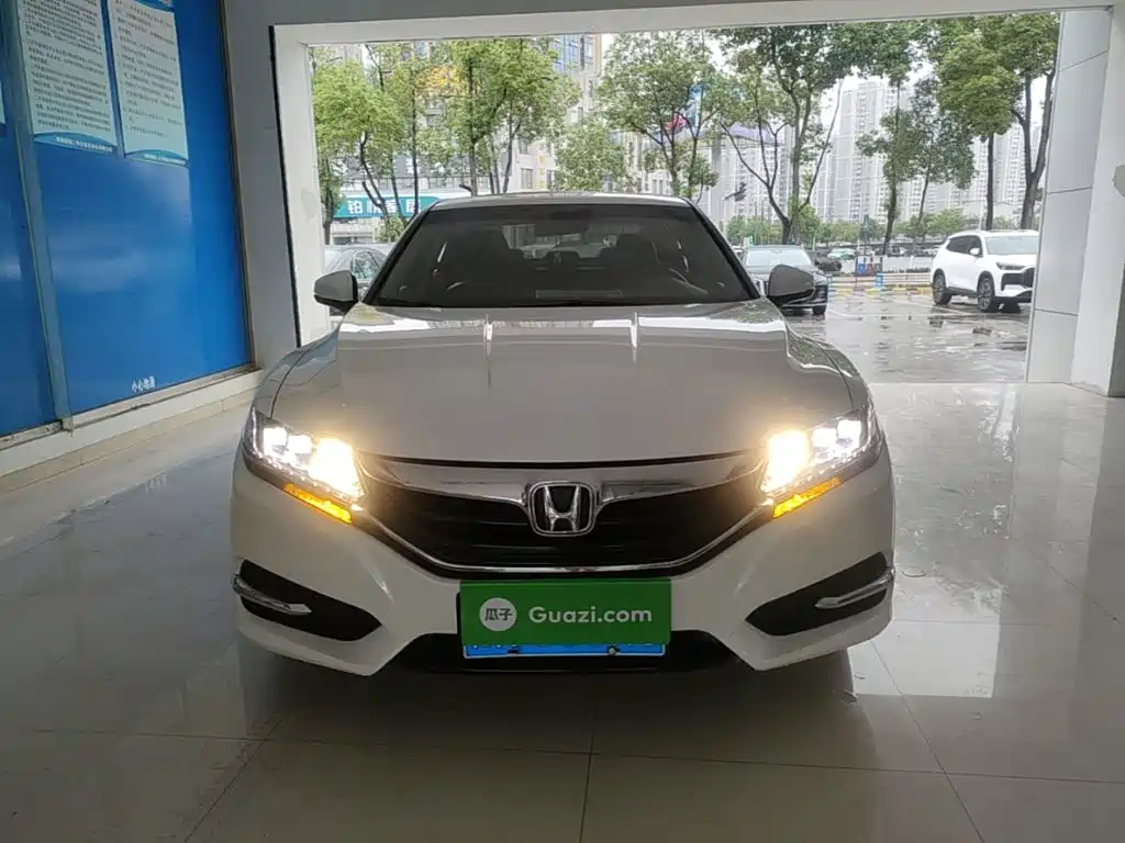 Honda Spirior — фото 3