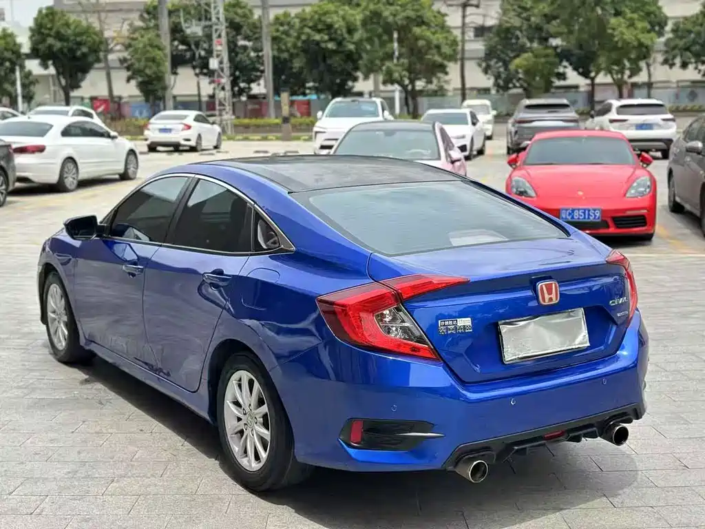Honda Civic — фото 9