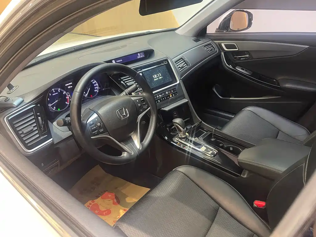 Honda Spirior — фото 13