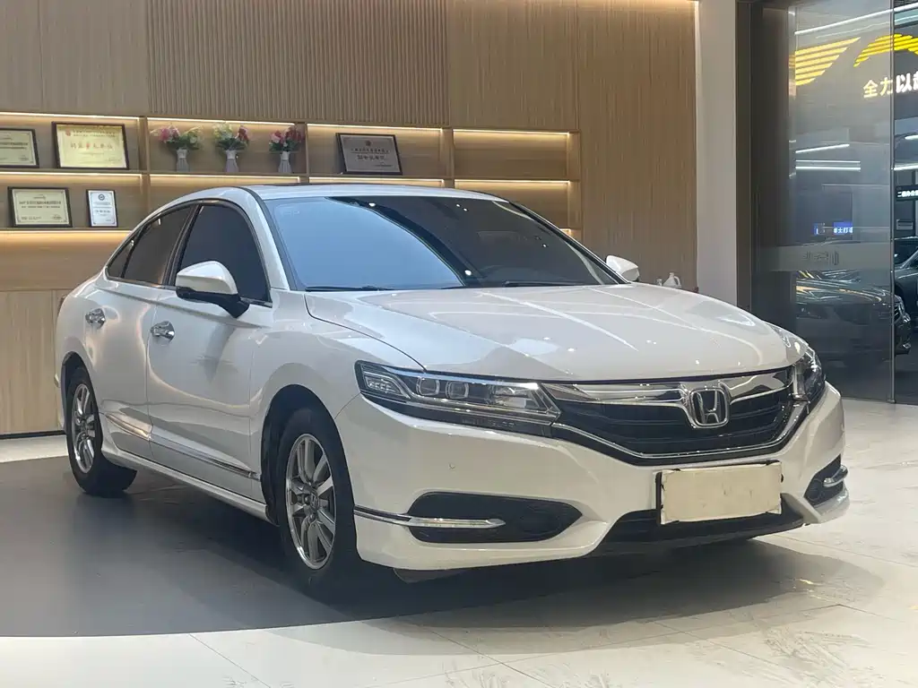 Honda Spirior — фото 3