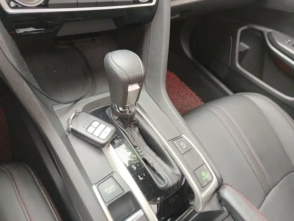 Honda Civic — фото 7