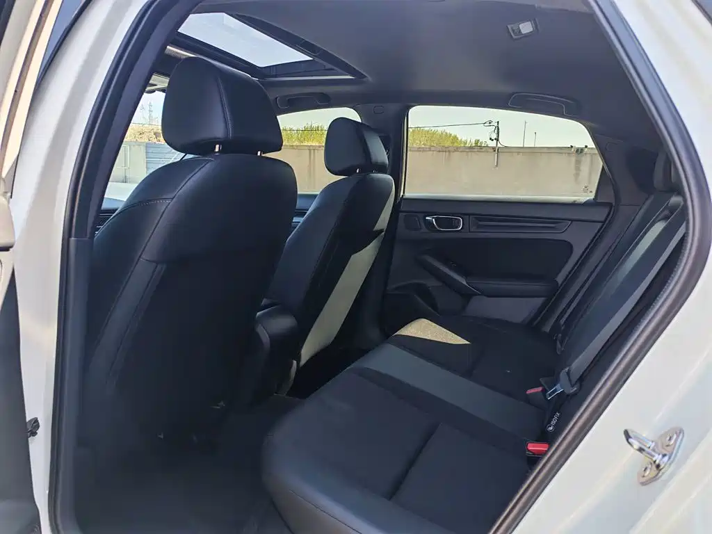 Honda Civic — фото 11