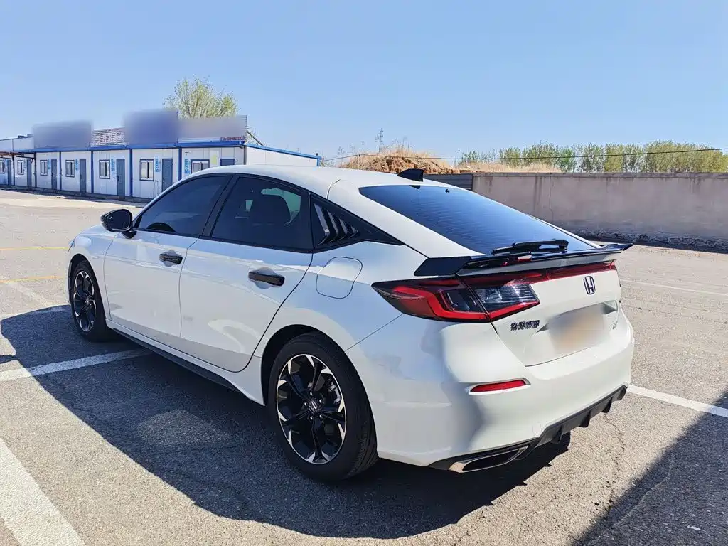 Honda Civic — фото 8