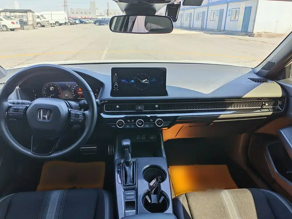 Honda Civic — фото 10