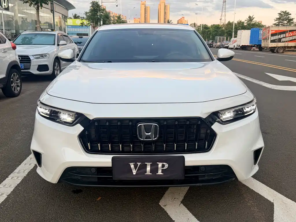 Honda Inspire — фото 3