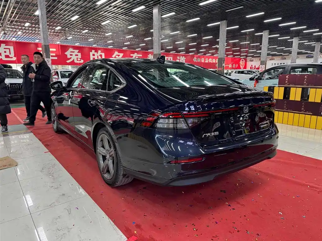 Honda Accord New Energy — фото 3
