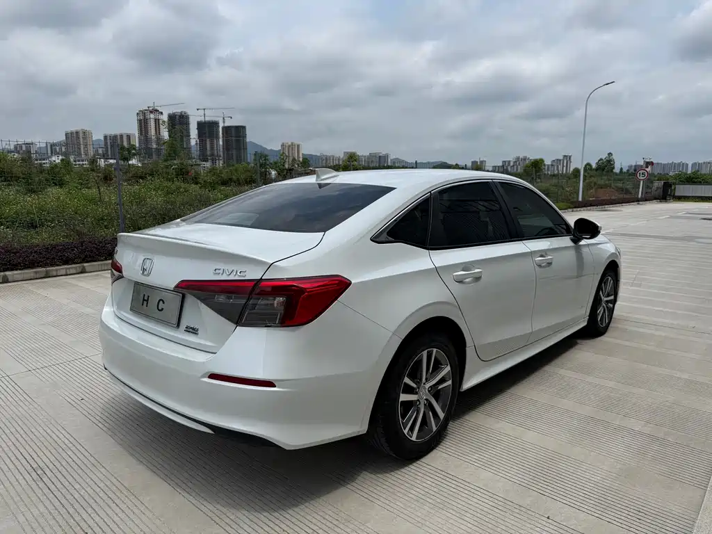 Honda Civic — фото 7
