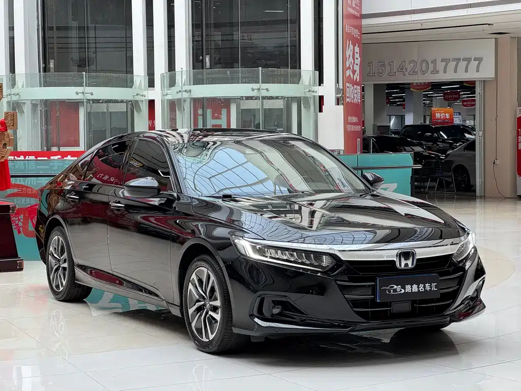 Honda Accord — фото 3