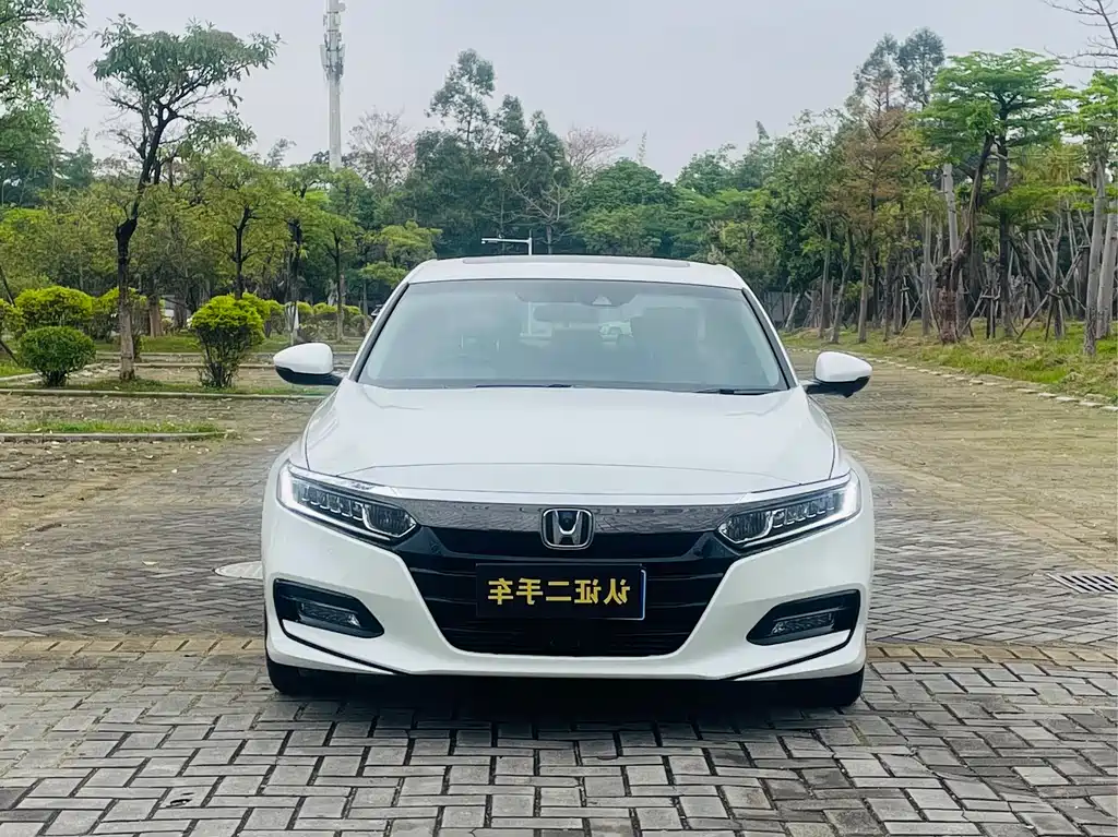 Honda Accord — фото 2