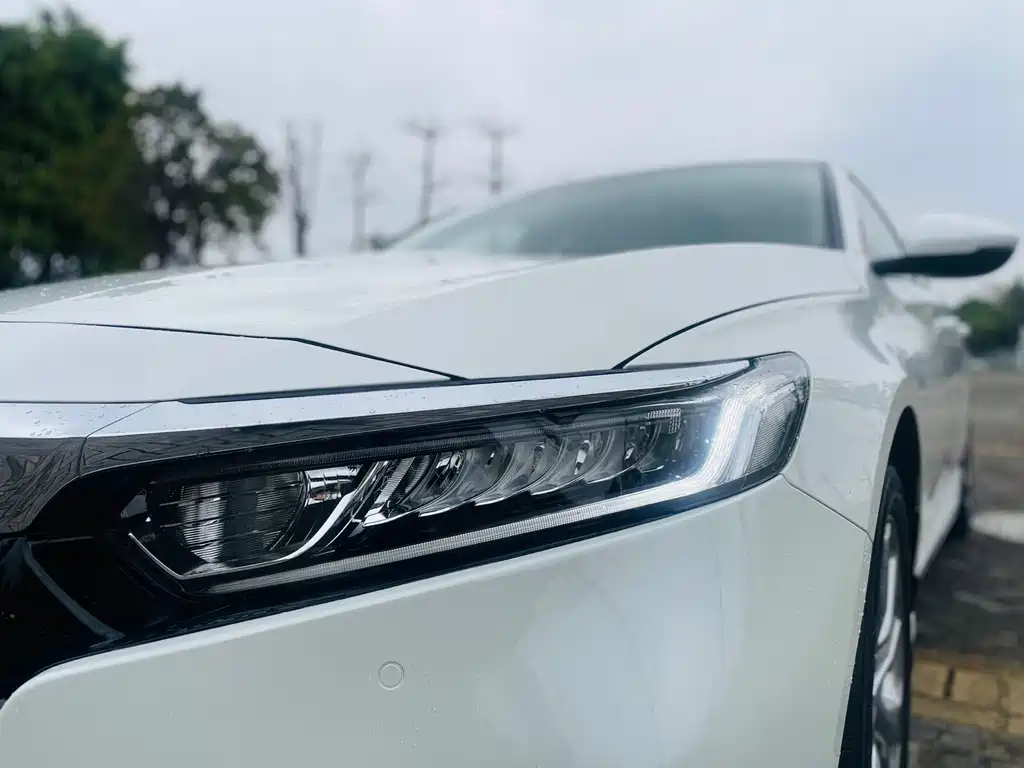 Honda Accord — фото 14