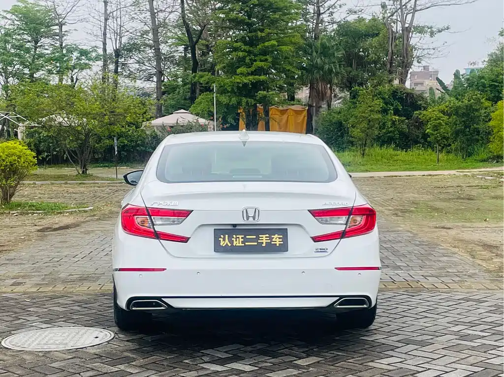 Honda Accord — фото 5