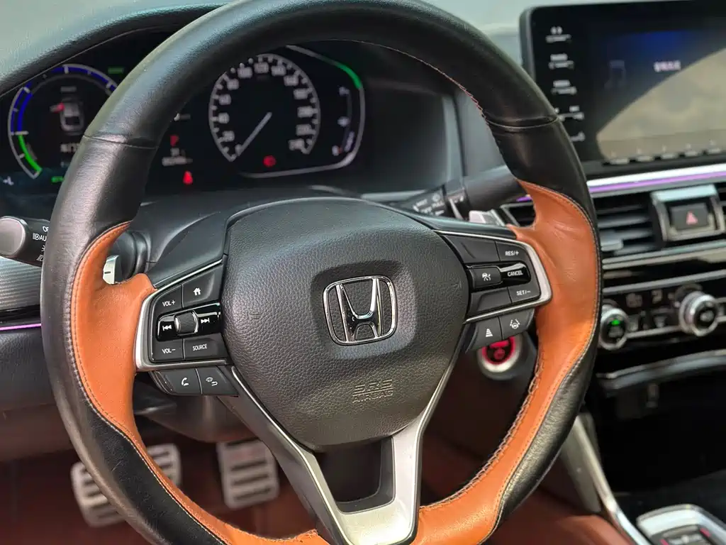 Honda Inspire — фото 11