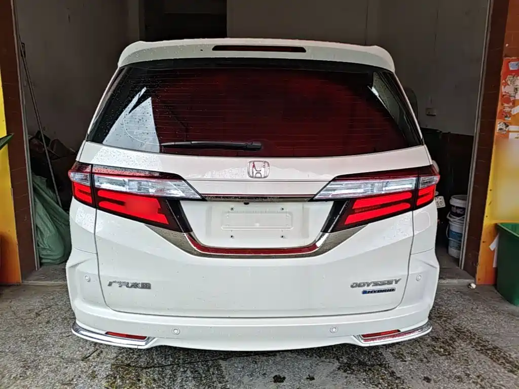 Honda Odyssey — фото 4