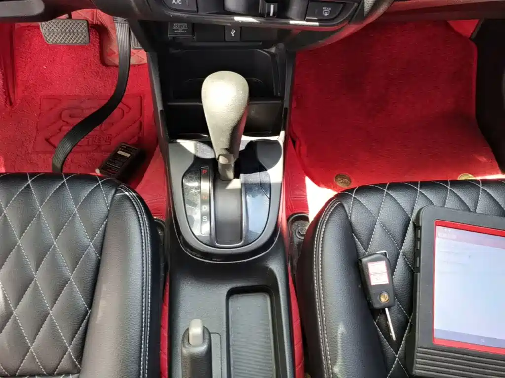 Honda Fit — фото 14