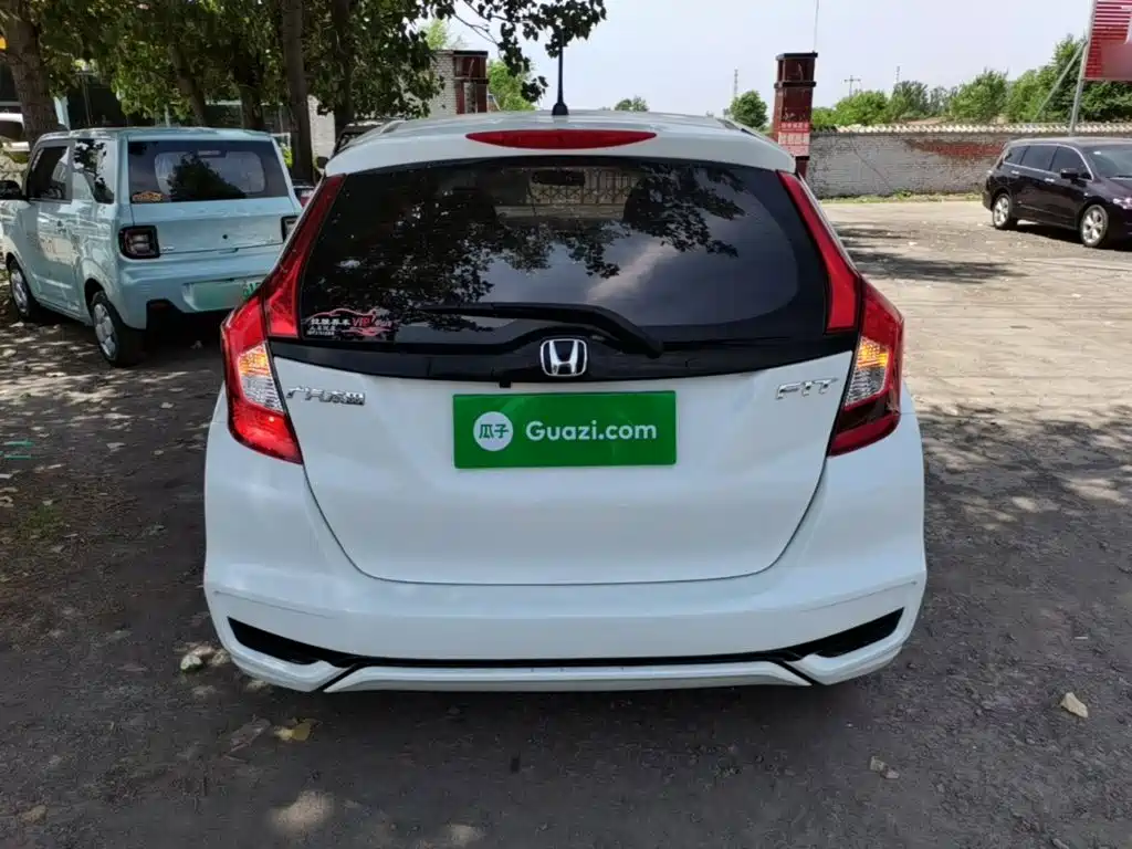 Honda Fit — фото 6
