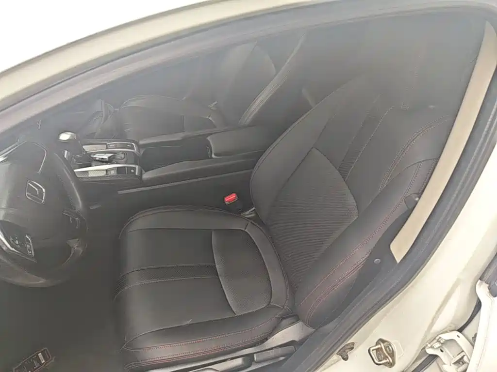 Honda Civic — фото 15