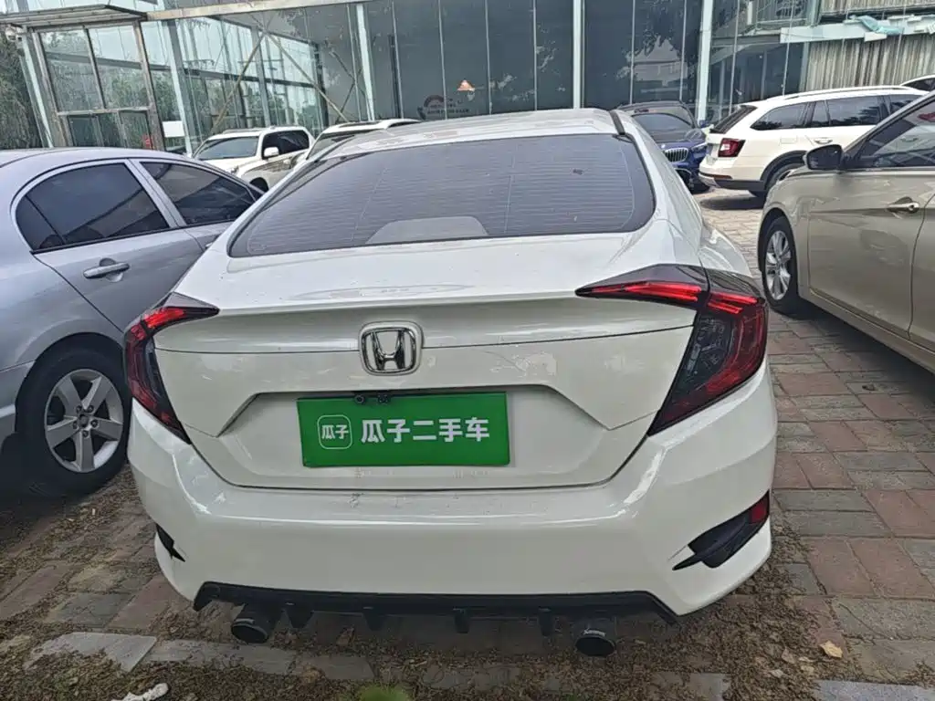 Honda Civic — фото 6