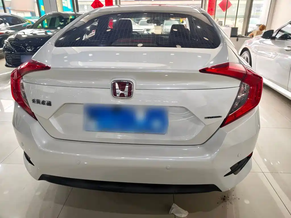 Honda Civic — фото 6