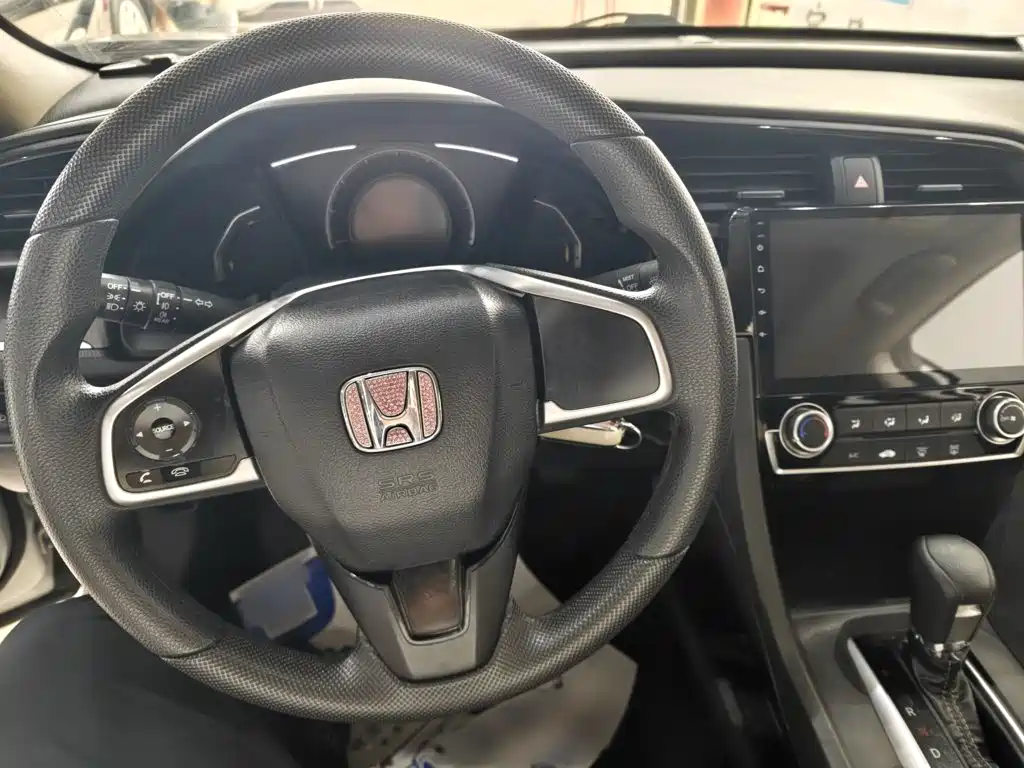 Honda Civic — фото 9