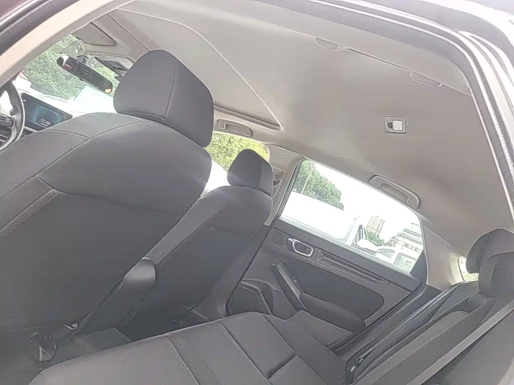 Honda Civic — фото 18