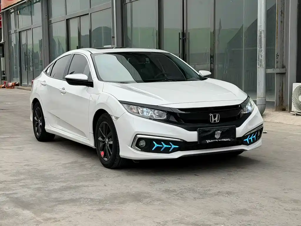 Honda Civic — фото 3
