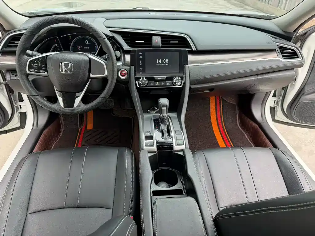 Honda Civic — фото 7