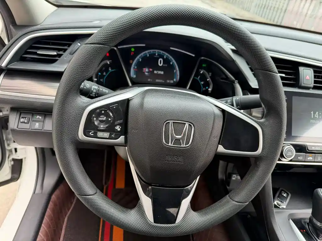 Honda Civic — фото 8