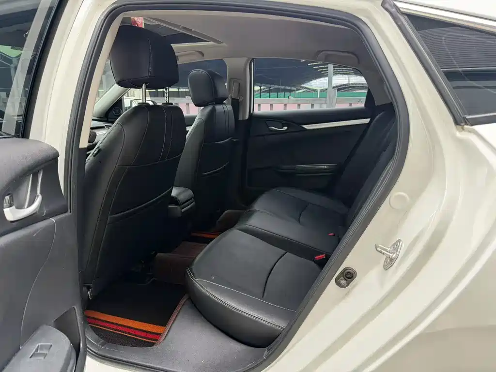 Honda Civic — фото 9