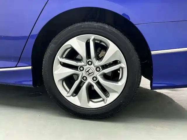 Honda Accord — фото 19